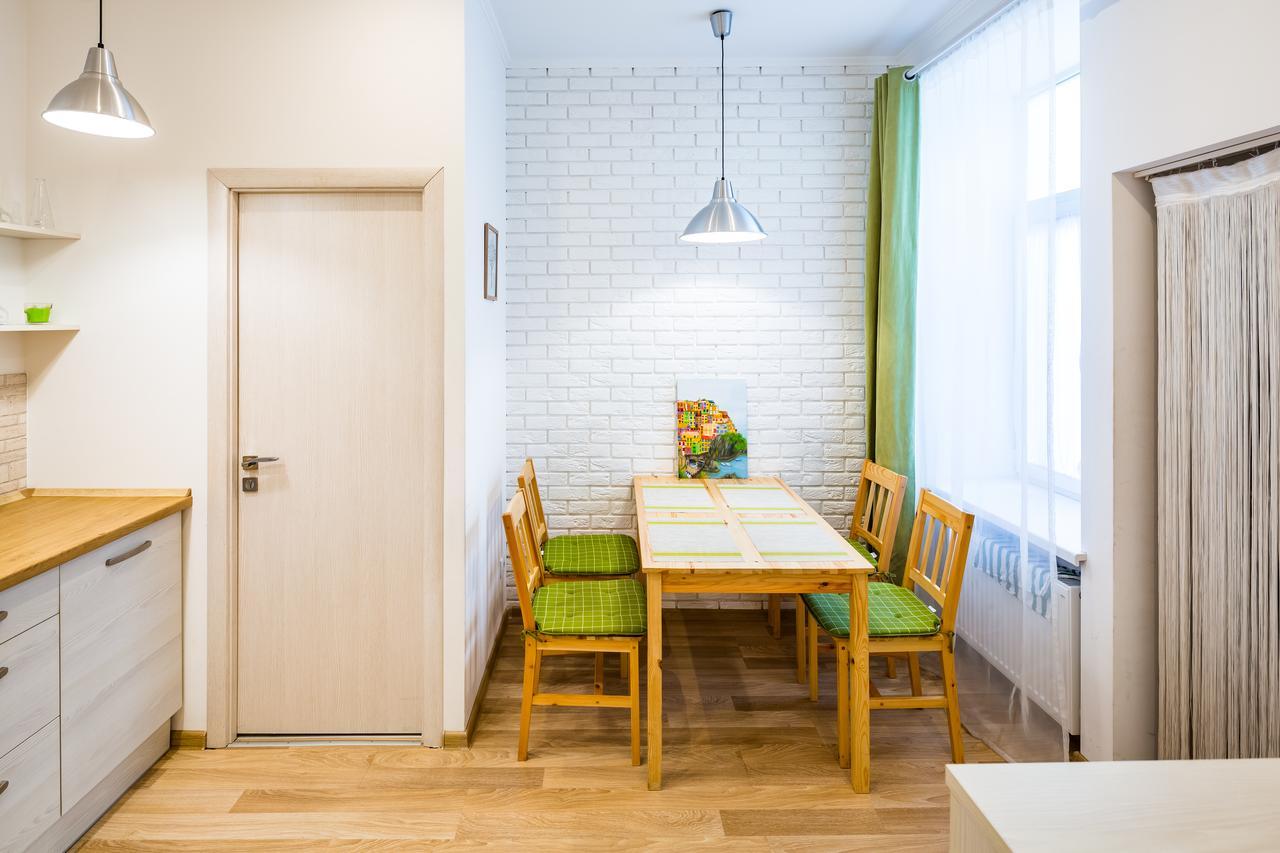 Dominic Apartments Lviv Bagian luar foto